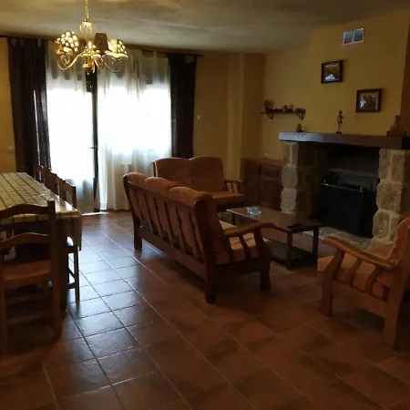 Viv. De Uso Turistico Fuente El Tejo - Casa Ana * 부르고혼도