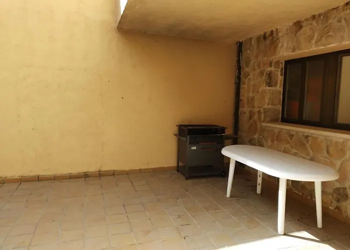 Viv. De Uso Turistico Fuente El Tejo - Casa Ana 펜션 *